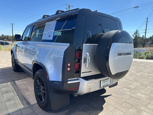 Used 2021 Land Rover Defender 110 S image 3