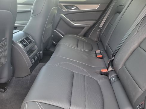 New 2026 Jaguar F-PACE R-Dynamic S image 15