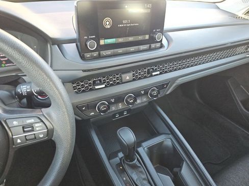 Used 2024 Honda Accord EX image 25