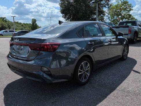 Used 2023 Kia Forte LXS w/ LXS Technology Package FWD image 6