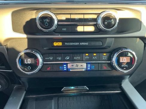 Used 2022 Ford F350 Lariat w/ Lariat Ultimate Package AWD/4WD image 41