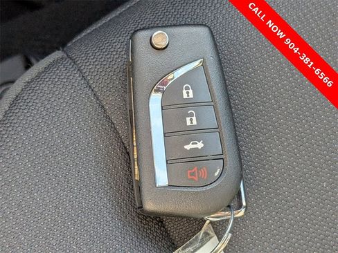 Used 2024 Toyota Corolla LE image 30