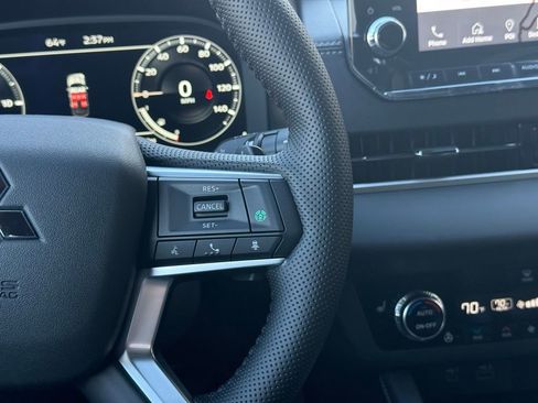 New 2025 Mitsubishi Outlander SEL Black Edition image 11