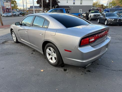 Used 2014 Dodge Charger SE image 7