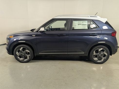 New 2026 Hyundai Venue SEL image 4