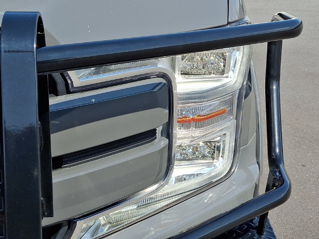 Used 2018 Ford F150 Lariat w/ Equipment Group 502A Luxury AWD/4WD image 9