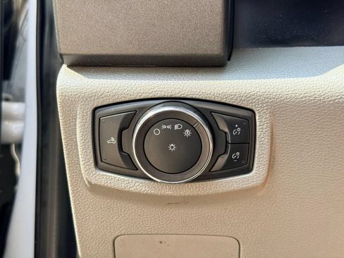 Used 2019 Ford F250 XL w/ Power Equipment Group RWD image 30