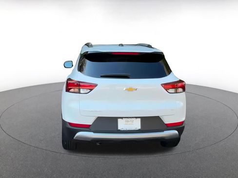 Used 2025 Chevrolet TrailBlazer LT image 12