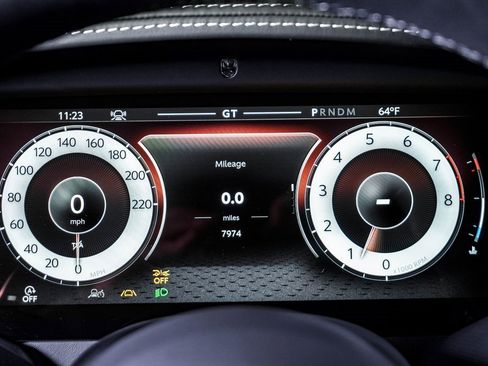 Used 2024 Aston Martin DB12 Coupe image 28