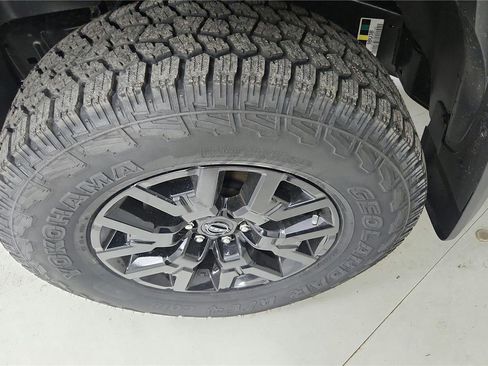 New 2026 Nissan Frontier SV w/ Tow Package image 38