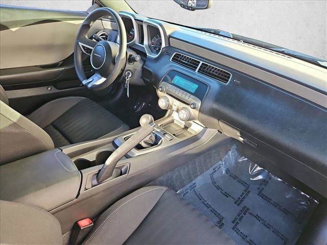 Used 2011 Chevrolet Camaro LS RWD image 25