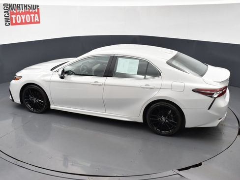 Used 2022 Toyota Camry XSE FWD image 21