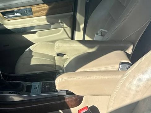 Used 2013 Land Rover Range Rover Sport HSE LUX AWD/4WD image 3