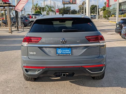 Certified 2023 Volkswagen Atlas Cross Sport SE w/ Panoramic Sunroof Package FWD image 5
