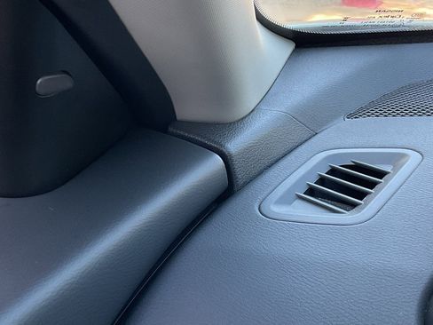 Used 2025 Nissan Altima 2.5 SV image 26