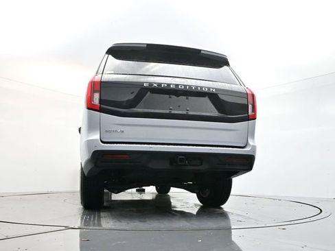 New 2026 Ford Expedition Active image 34