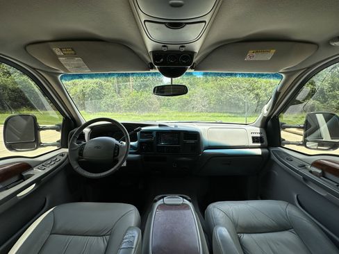 Used 2000 Ford Excursion Limited image 10