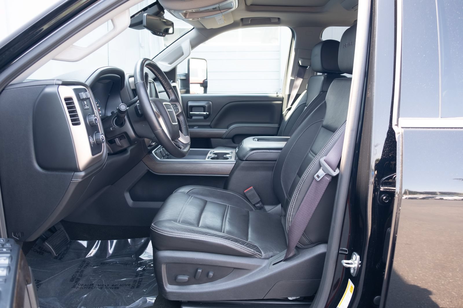 Used 2017 GMC Sierra 3500 Denali AWD/4WD image 11