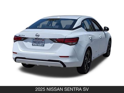 Used 2025 Nissan Sentra SV FWD image 8