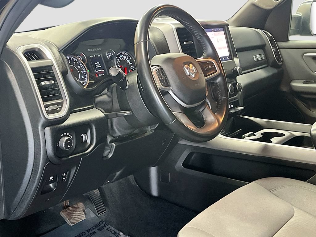 Used 2022 RAM 1500 Big Horn AWD/4WD image 9