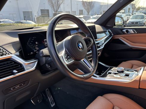 Certified 2025 BMW X5 M60i image 17