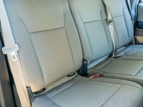 Used 2015 Ford F150 XLT w/ Equipment Group 302A Luxury image 38