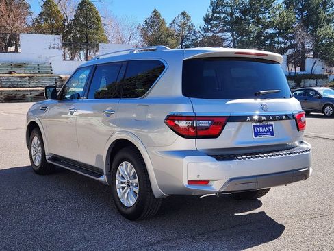 Used 2024 Nissan Armada SV image 5
