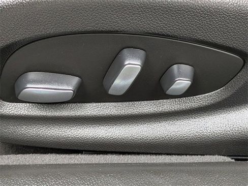 Used 2019 Cadillac XTS Luxury image 19