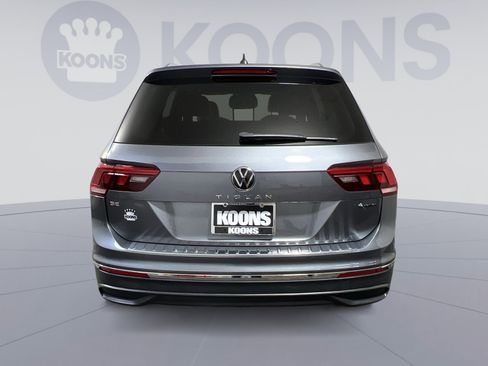 Used 2022 Volkswagen Tiguan SE image 5