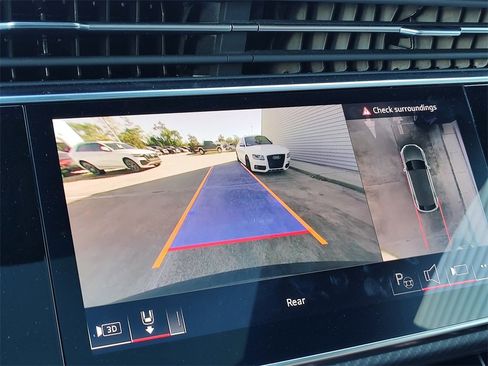 Used 2024 Audi RS Q8 4.0T w/ Black Optic Package image 40