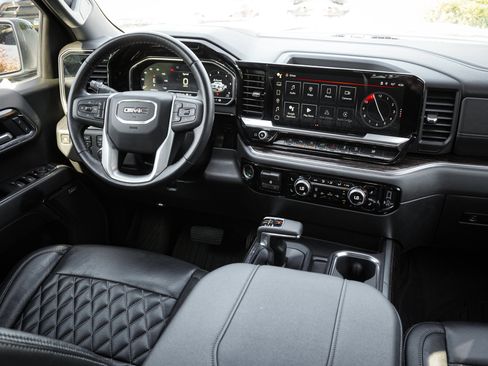 Used 2023 GMC Sierra 1500 Elevation w/ Preferred Package AWD/4WD image 27