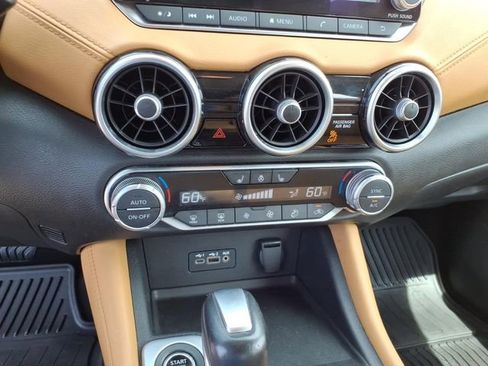 Used 2023 Nissan Sentra SV w/ SV Premium Package FWD image 13