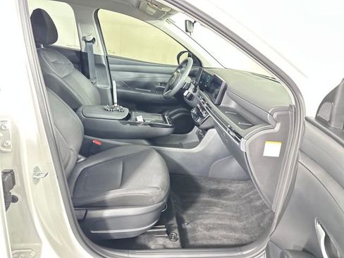 Used 2025 Hyundai Tucson Blue image 28