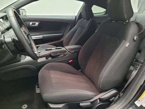 Used 2019 Ford Mustang Coupe image 17