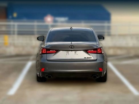 Used 2016 Lexus IS 200t RWD image 7