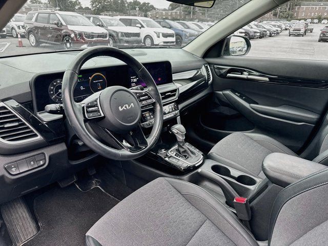 Used 2024 Kia Seltos S AWD/4WD image 9