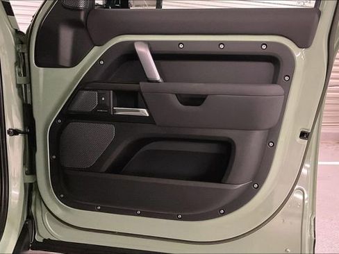 Certified 2023 Land Rover Defender 110 75th Limited Edition image 27