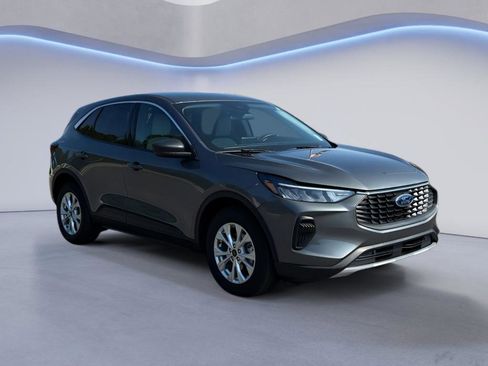 Used 2024 Ford Escape Active image 1