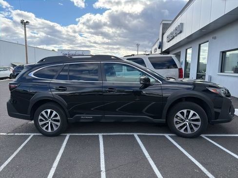 Used 2023 Subaru Outback Premium w/ Popular Package #1 AWD/4WD image 4