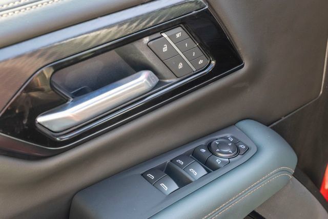 Used 2026 GMC Yukon AT4 w/ AT4 Premium Plus Package AWD/4WD image 31