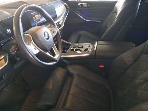 Used 2025 BMW X7 xDrive40i image 13