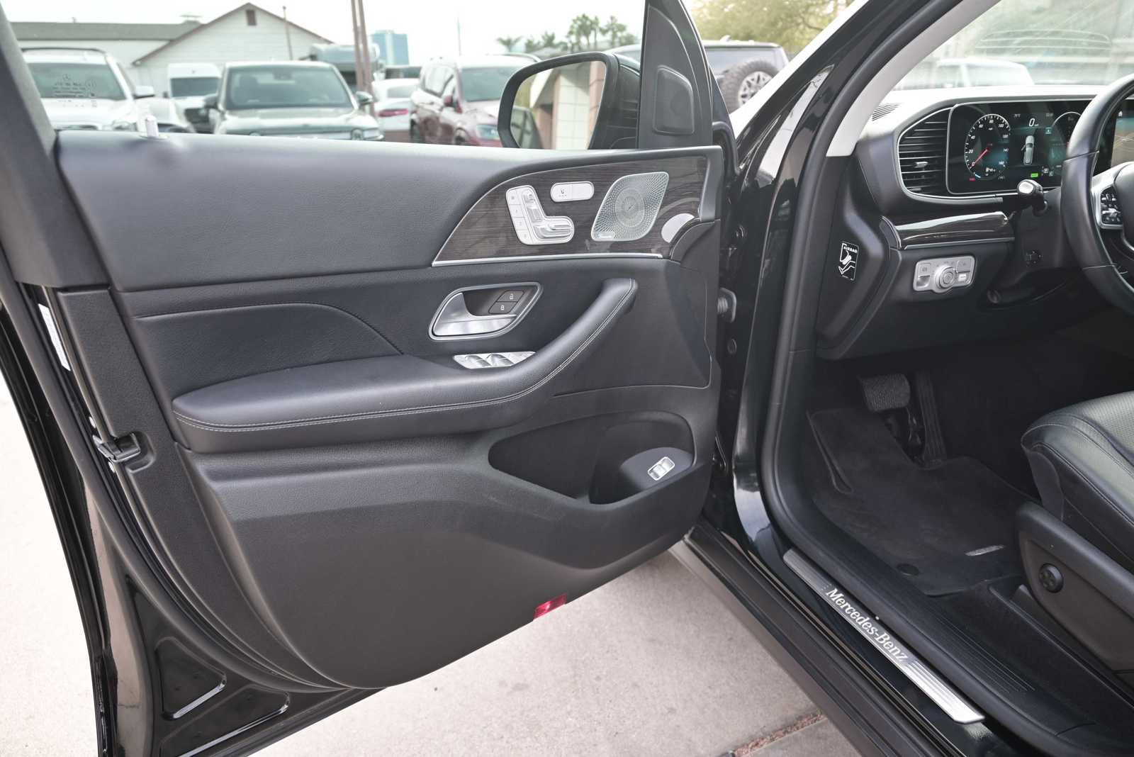 Used 2020 Mercedes-Benz GLE 450 4MATIC image 5