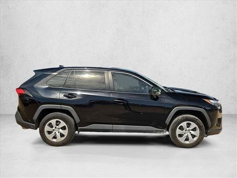 Used 2023 Toyota RAV4 LE FWD image 4