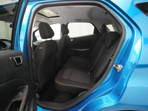 Used 2019 Ford EcoSport SE w/ SE Convenience Package image 10