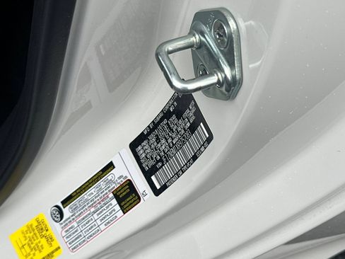 Used 2024 Toyota GR86 TRUENO Edition image 19