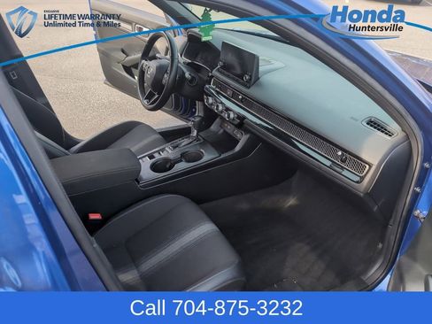 Used 2023 Honda Civic Sport image 16