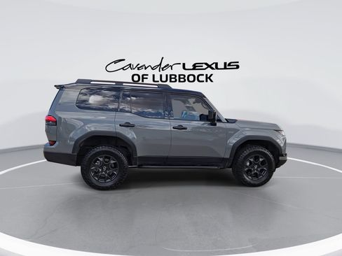 Used 2025 Lexus GX 550 AWD/4WD image 9