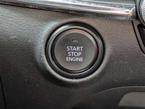 Used 2021 MAZDA MAZDA3 s image 30