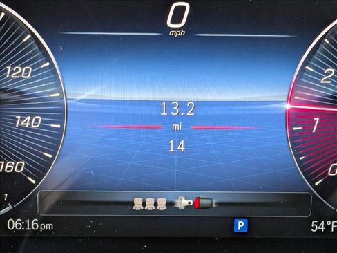 New 2025 Mercedes-Benz GLA 250 image 10