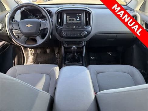 Used 2018 Chevrolet Colorado W/T image 2